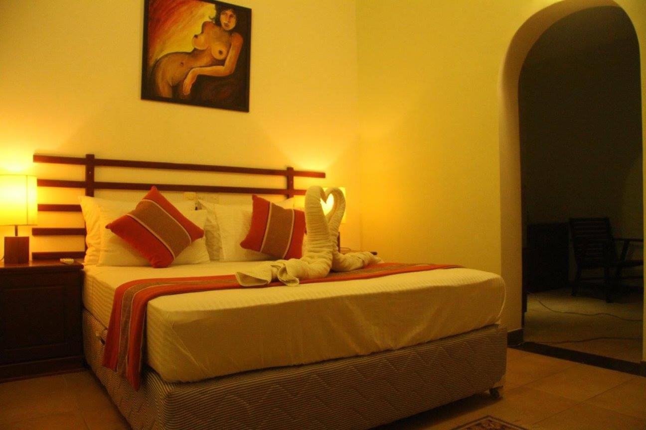 Hotel Romano Negombo Exterior photo